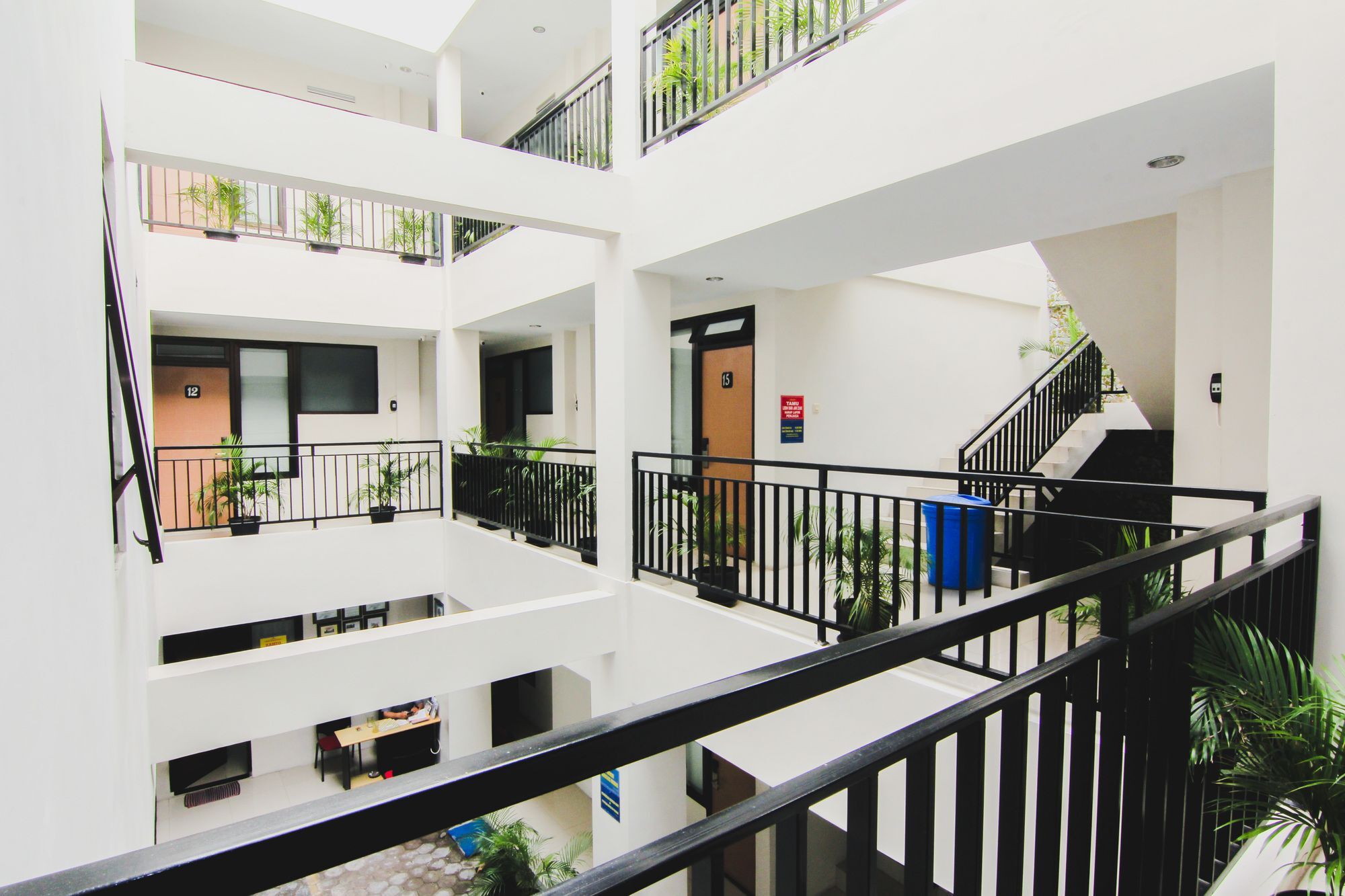 D'Paragon Seturan 3 Maguwo ภายนอก รูปภาพ