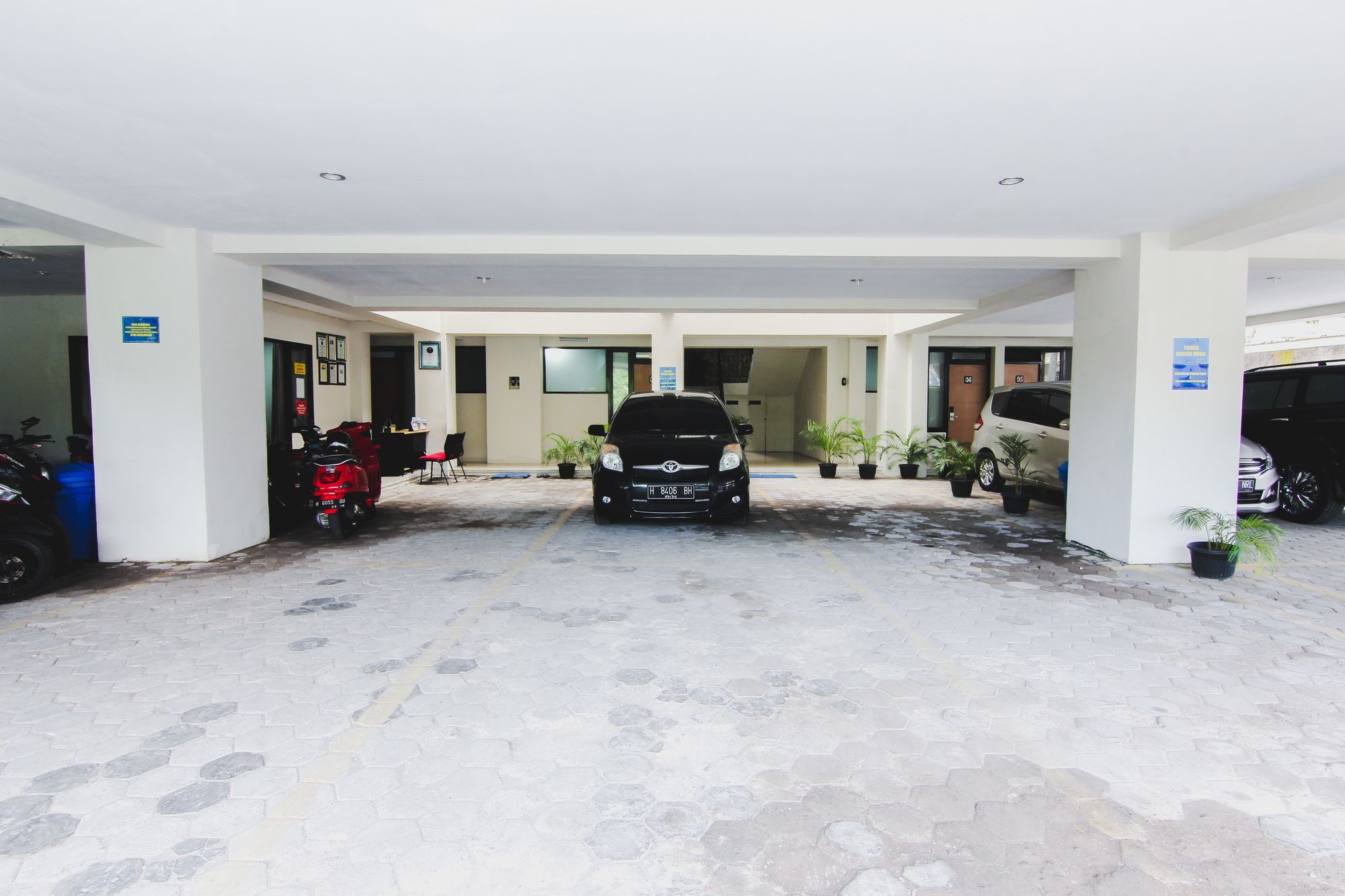 D'Paragon Seturan 3 Maguwo ภายนอก รูปภาพ